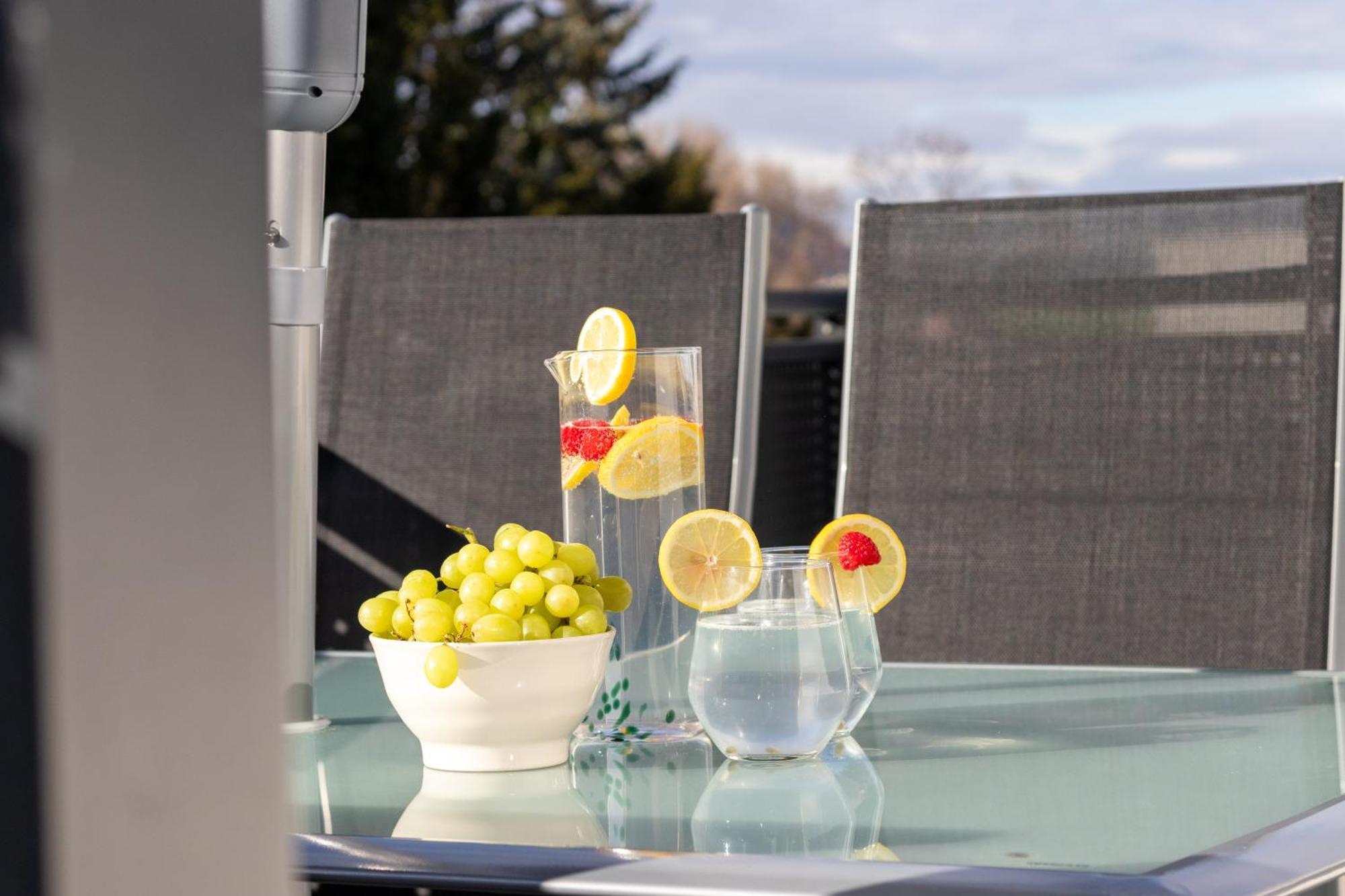 Noblenest: Terrasse - Netflix - Kaffee Apartment Vienna Exterior photo